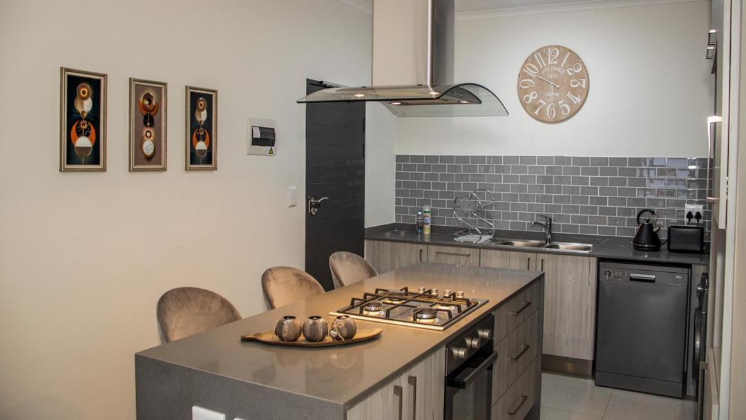 Fumo House Lifestyle Apartments Midrand Exterior photo