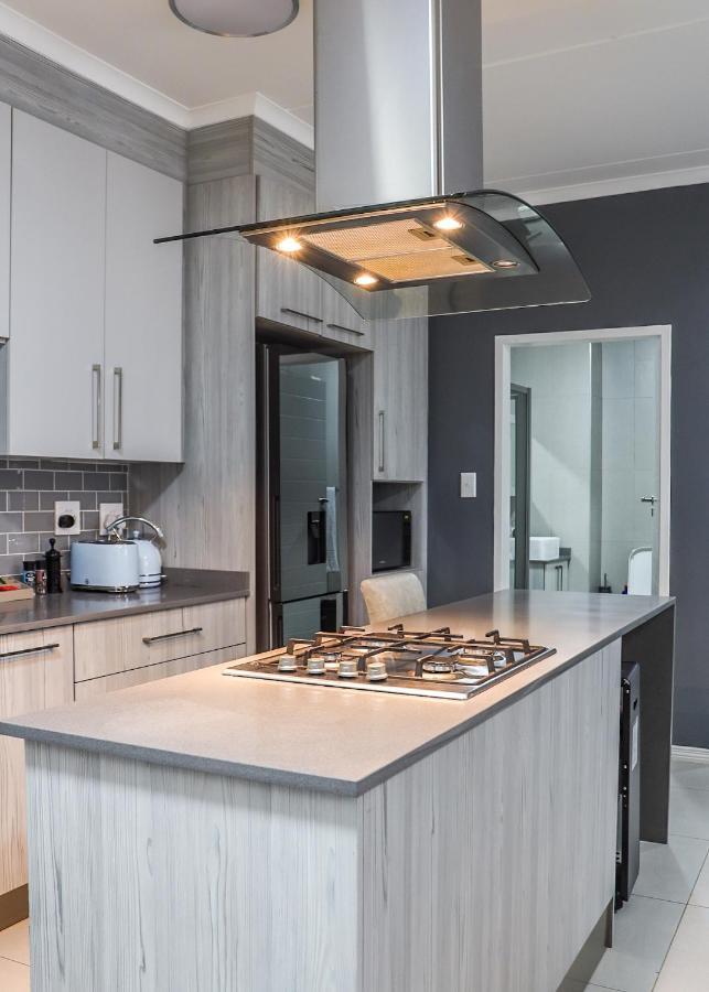 Fumo House Lifestyle Apartments Midrand Exterior photo